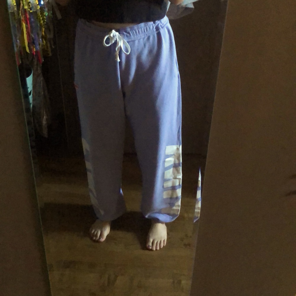 vs pink joggers